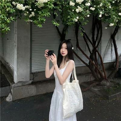 呃鬼食豆腐